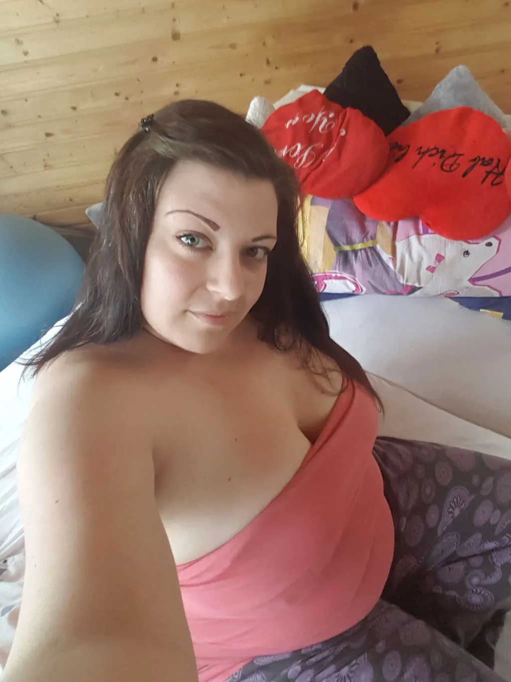 DaniSahne image 0